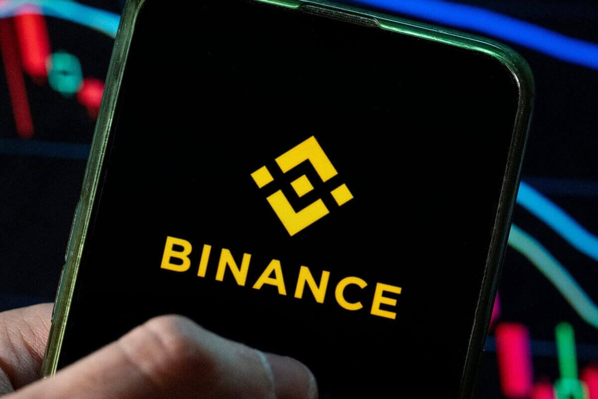Binance конвертирует активы Industry Recovery Initiative в биткоин из BUSD