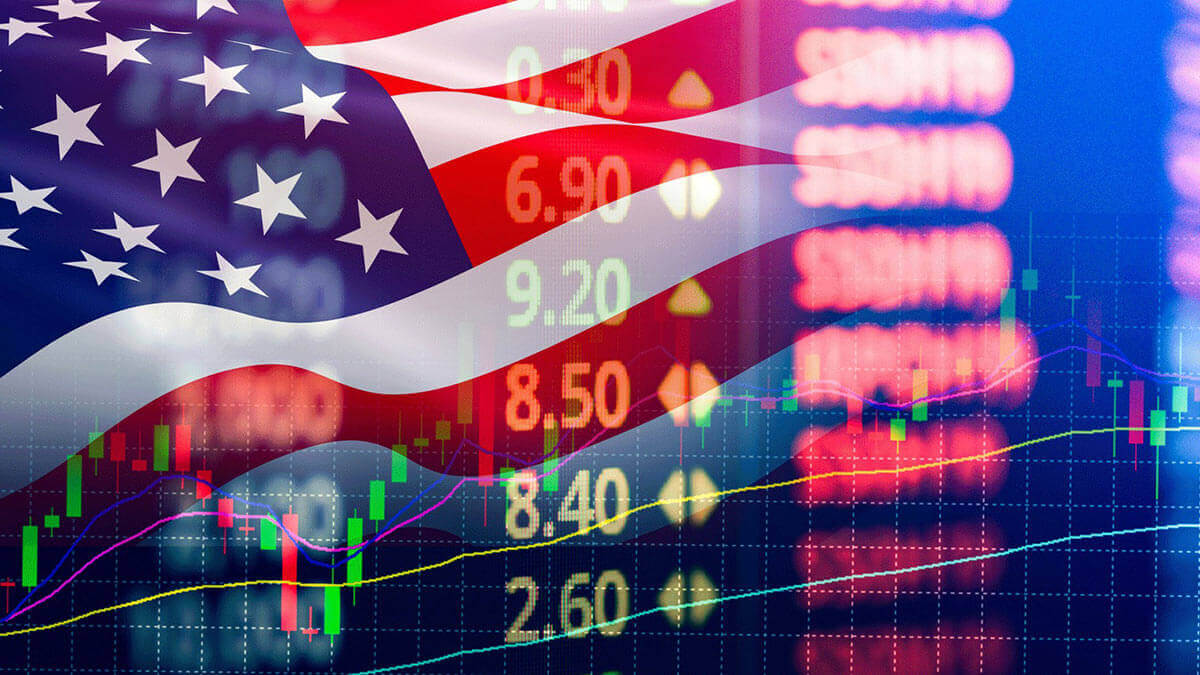 Экономический рост США замедляется в первом квартале. Еженедельные заявки на пособие по безработице падают 