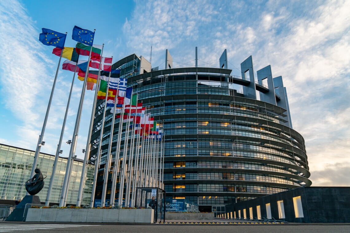 Европарламент одобрил первое в истории ЕС законодательство по отслеживанию переводов криптоактивов